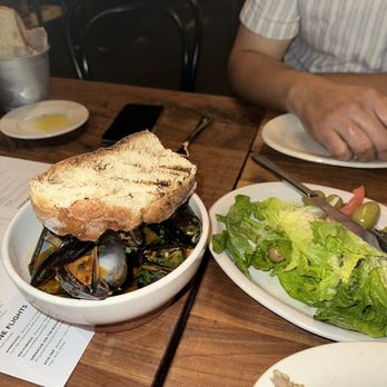Barcelona Reston - Mussels - Tapas/Small Plates Near Me - Reston, Virginia