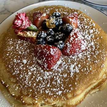 Breakfast At Barneys - 24k gold pancakes - Breakfast & Brunch Near Me - Atlanta, Georgia Breakfast At Barneys - 24k gold pancakes - Breakfast & Brunch Near Me - Atlanta, Georgia