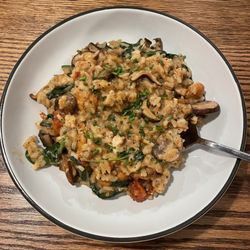 221 Tap & Table - Vegetable risotto with grilled chicken
