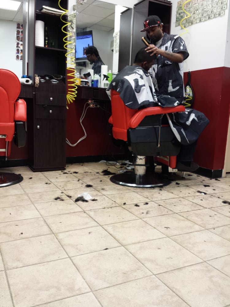 Cut'n The Edge Logo