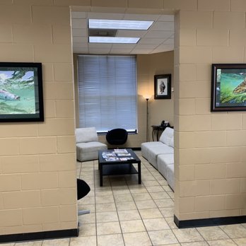 Clear Lake Collision and Auto - Waiting lobby - Body Shops Near Me - Houston, Texas Clear Lake Collision and Auto - Waiting lobby - Body Shops Near Me - Houston, Texas
