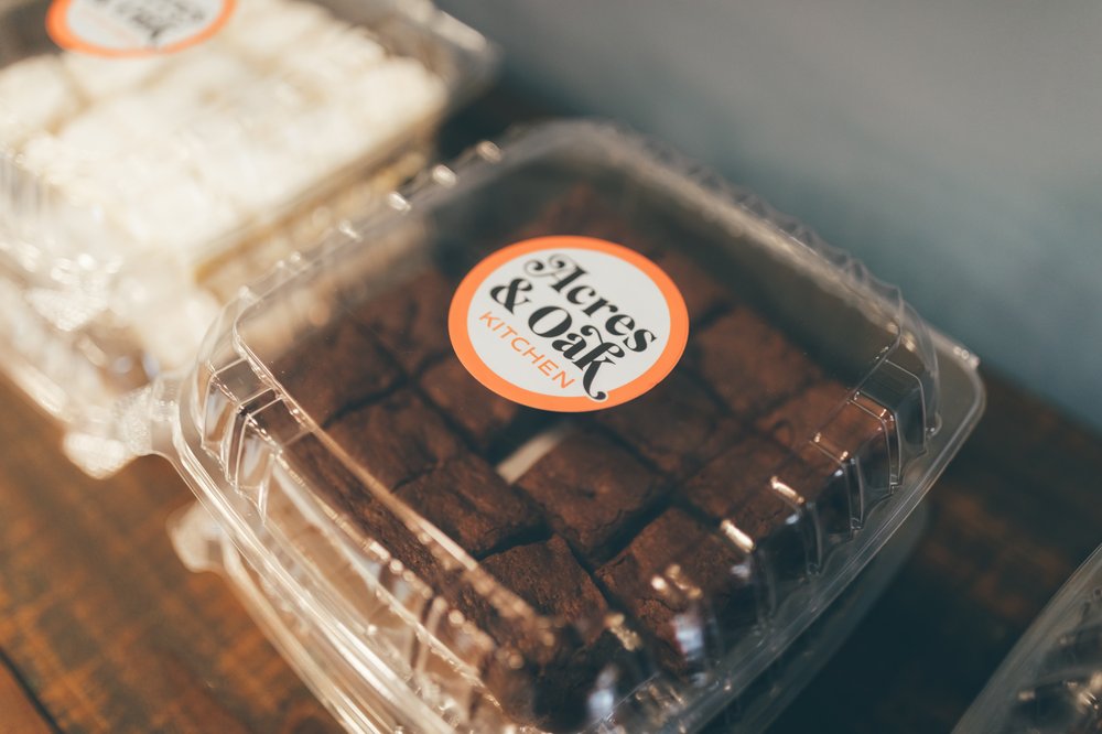 Acres & Oak Kitchen Logo