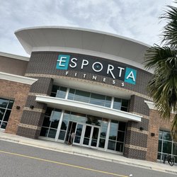 LA Fitness - Entrance