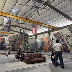 Sacramento Pipeworks - Climbing walls