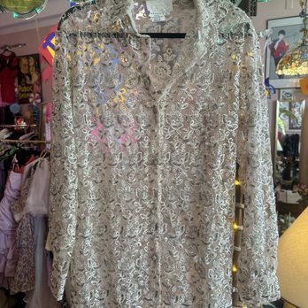 Turn Back The Clock Shop - Caché Blouse - Used, Vintage & Consignment Near Me - Miami, Florida Turn Back The Clock Shop - Caché Blouse - Used, Vintage & Consignment Near Me - Miami, Florida