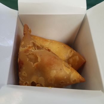 Curry Bowl - 2 Piece Samosa - Indian Near Me - Clayton, California