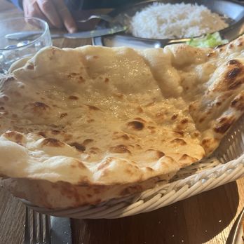 Mount Everest - Naan - Himalayan/Nepalese Near Me - Helsinki, 18 Mount Everest - Naan - Himalayan/Nepalese Near Me - Helsinki, 18