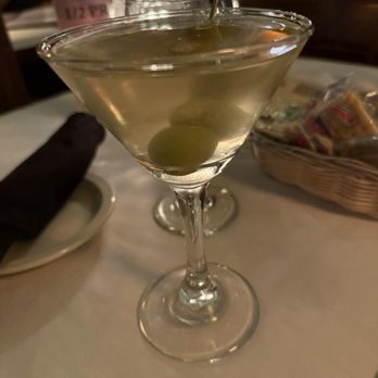 Beef 'N Bottle - Dirty martini - Steakhouses Near Me - Charlotte, North Carolina Beef 'N Bottle - Dirty martini - Steakhouses Near Me - Charlotte, North Carolina