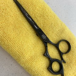 Y-Not Sharp - Hair shears