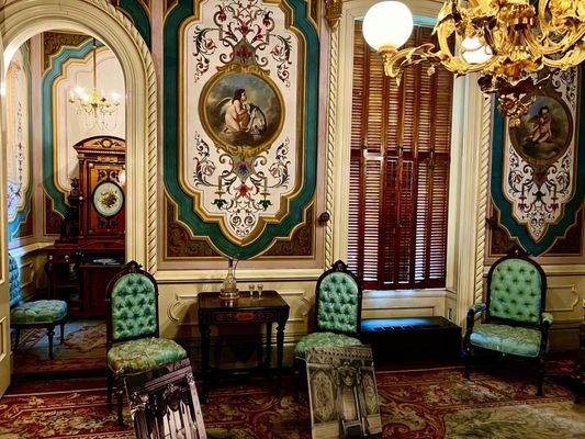 Victoria Mansion by null