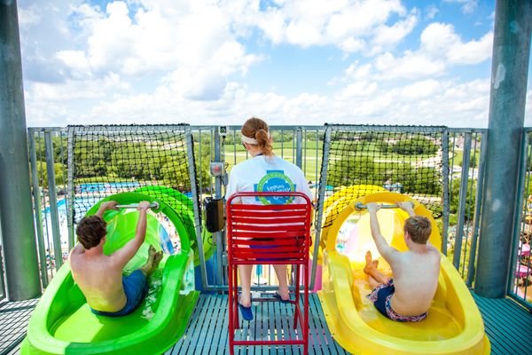 Hurricane Harbor Rockford by null