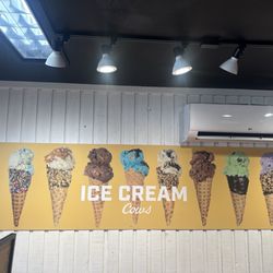 Cow's - Ice cream with the fam