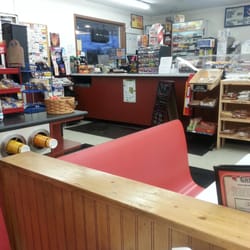 J & D Mart - Looks like a truck stop. Tastes like a diner.