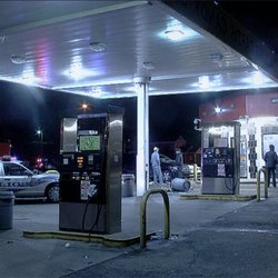 Dino's Food Mart - Just another quiet night at Dino's