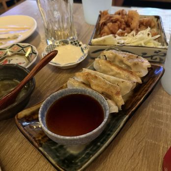 Izakaya Harumi - Calamari and dumplings - Hawaiian Near Me - Honolulu, Hawaii Izakaya Harumi - Calamari and dumplings - Hawaiian Near Me - Honolulu, Hawaii