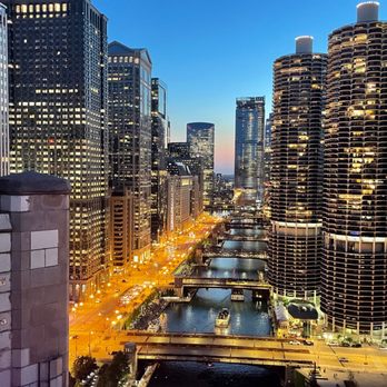 LH Rooftop - Rooftop Bar - Cocktail Bars Near Me - Chicago, Illinois