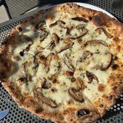 Fungi Pizza