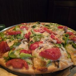 Vegetarian pizza, thin crust Vegetarian pizza, thin crust