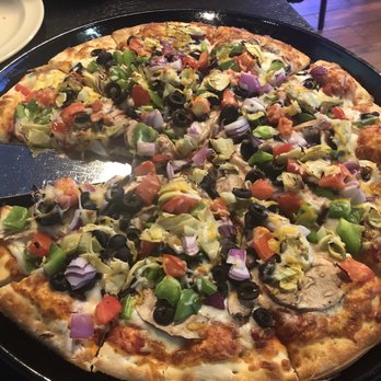Straw Hat Pizza - Classic Veggie California Crust Pizza - Pizza Near Me - Gilroy, California Straw Hat Pizza - Classic Veggie California Crust Pizza - Pizza Near Me - Gilroy, California