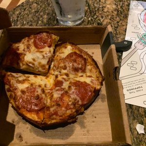MOMBO’S PIZZA - 87 Photos & 370 Reviews - Pizza - 1880 Mendocino Ave ...