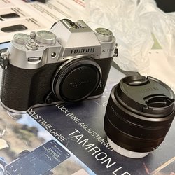 Hunt's Photo & Video - Fuji X-T50 w/ kit lens 15-45mm