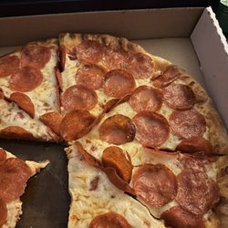 Tumby's Pizza - This looks more like double pepperonis.