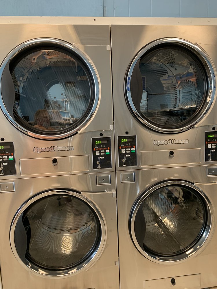 EAST STREET LAUNDROMAT Updated September 2024 11 Photos 77 E St