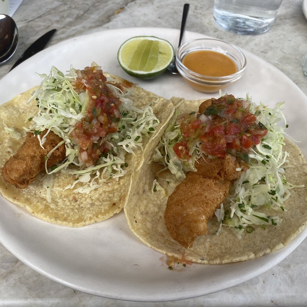 Este - Fish tacos - Seafood Near Me - Austin, Texas