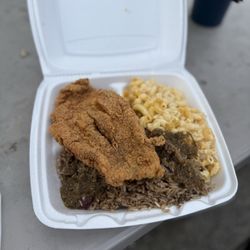 Eata Vybe - Fried fish with Side Baked Mac and Cheese