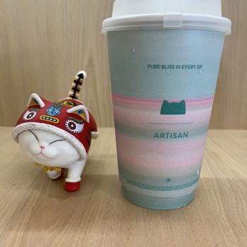 3CAT Handcrafted Beverage - White Peach Oolong Latte with Dragon cat - Juice Bars & Smoothies Near Me - Tustin, California