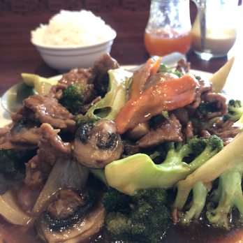 Jin 28 - Broccoli beef+add mushroom - Chinese Near Me - Carol Stream, Illinois Jin 28 - Broccoli beef+add mushroom - Chinese Near Me - Carol Stream, Illinois