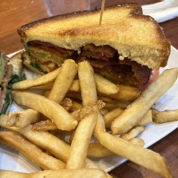 Ruby Slipper Central Business District - Southern BLT - Breakfast & Brunch Near Me - New Orleans, Louisiana Ruby Slipper Central Business District - Southern BLT - Breakfast & Brunch Near Me - New Orleans, Louisiana