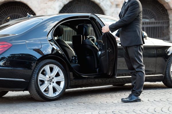 AT YOUR SERVICE EXECUTIVE LIMOUSINE  BLACK CAR SERVICE - Updated June 2026  - 23 Photos - 8725 Roswell Rd, Atlanta, Georgia - Limos - Phone Number -  Yelp