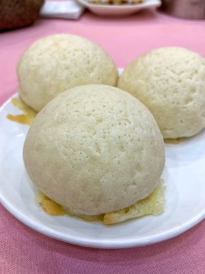 China Gourmet by null
