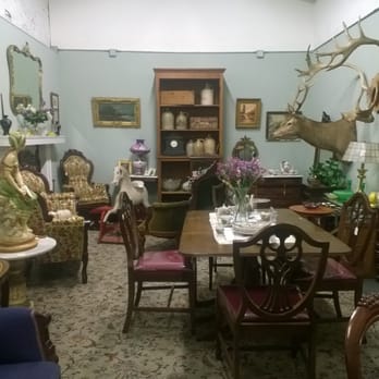 Stillwater Antiques - Living room grouping at Stillwater. - Antiques Near Me - Greenville, Rhode Island