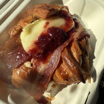 Neighbors & Friends - Chicken bacon and Brie - Sandwiches Near Me - Pasadena, California Neighbors & Friends - Chicken bacon and Brie - Sandwiches Near Me - Pasadena, California