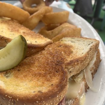 Mo's Place - Very tasty REUBEN - Sports Bars Near Me - Playa Del Rey, California Mo's Place - Very tasty REUBEN - Sports Bars Near Me - Playa Del Rey, California
