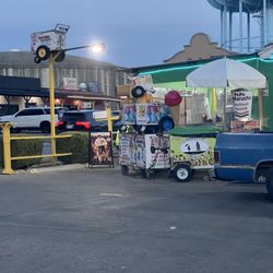 Paleteria La Mexicana - Outside