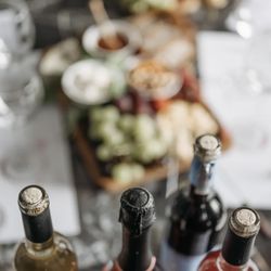 Itasca - Itasca Wine & Spirits, 706 N 1st St Suite 100, Minneapolis, MN 55401