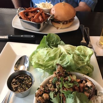 Max's Grille - New American Near Me - Boca Raton, Florida