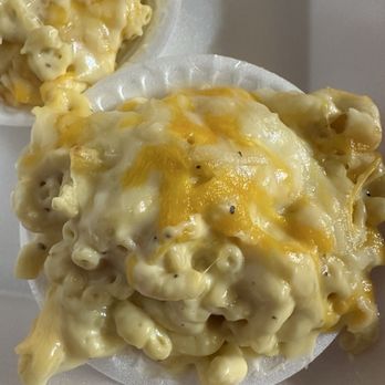 Pop's Butts On The Creek - Good batch of mac n cheese - Barbeque Near Me - Maggie Valley, North Carolina Pop's Butts On The Creek - Good batch of mac n cheese - Barbeque Near Me - Maggie Valley, North Carolina