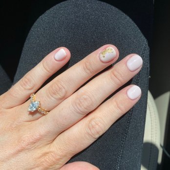 Elan Organic Nail Boutique - Nail Salons Near Me - Atlanta, Georgia