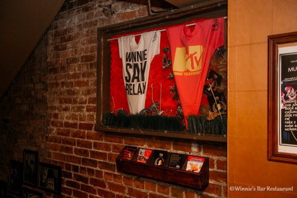 Winnie's Bar Restaurant by null