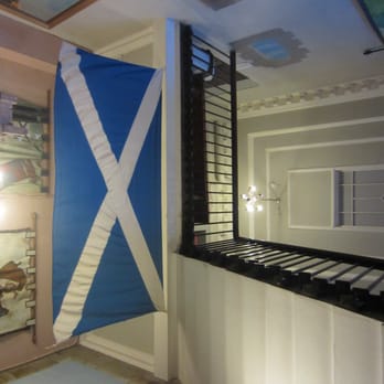 Castle Rock Hostel - Looking up the stairs - Hostels Near Me - Edinburgh, EDH