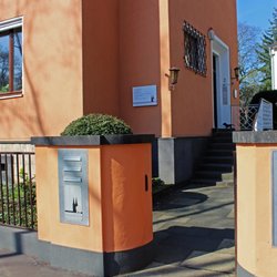 Zahnärztin Julia Ehrlich - Zahnarztpraxis Julia Ehrlich in Köln-Lindenthal (Braunsfeld)
