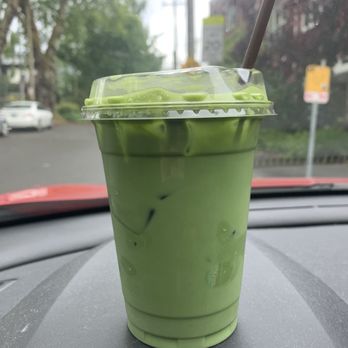 Yoka Tea - Iced Matcha Latte, 16oz, 100% Sweetness, Soy milk - Coffee & Tea Near Me - Seattle, Washington