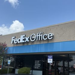 FedEx Office Print & Ship Center - Outside