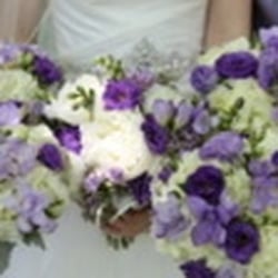 O'Malley's Floral Expressions - Bridal bouquets
