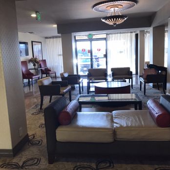 Ramada by Wyndham Burbank Airport - Main lobby - Hotels Near Me - Burbank, California Ramada by Wyndham Burbank Airport - Main lobby - Hotels Near Me - Burbank, California