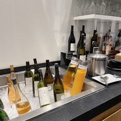 Cathay Pacific First & Business Class Lounge